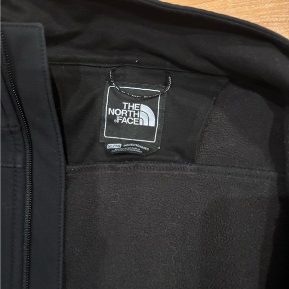 The North Face Men's Performance Jacket in Black - Picture 3 of 4